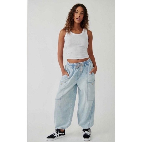 Free People Denim - We The Free Free People Barrel Bright-Eyed Low-Slung Jeans in Moonstone Blue M